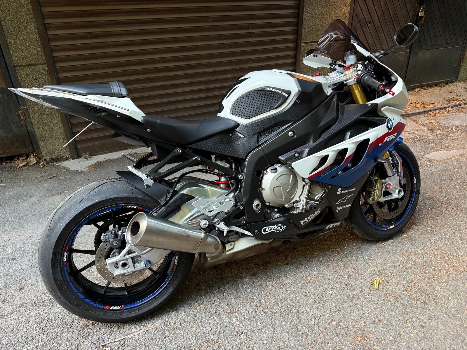 BMW S S1000RR+ цял Akrapovi? , снимка 1