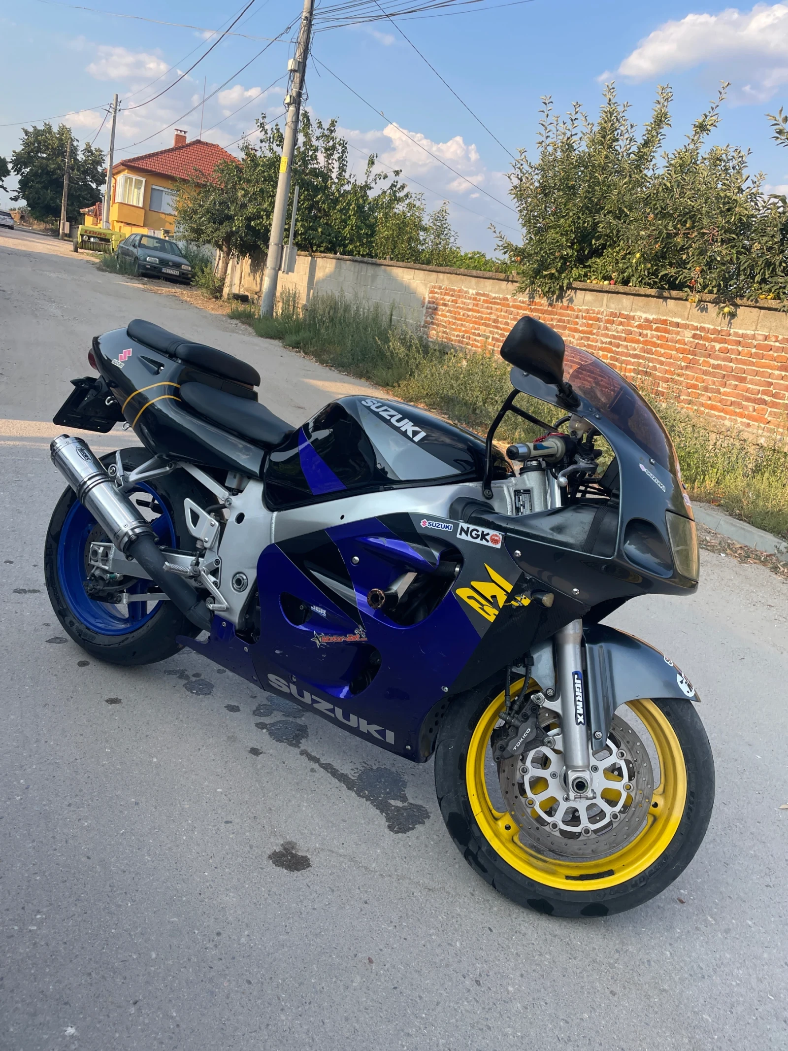 Suzuki Gsxr 600
