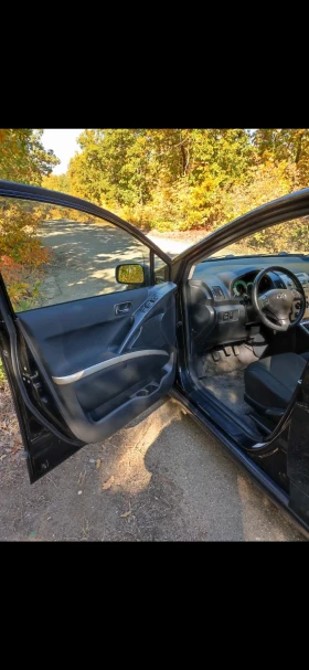 Toyota Corolla verso, снимка 8