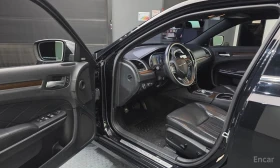 Chrysler 300c 3.6* AWD* ПОДГРЕВ* ОБДУХВАНЕ* ДИСТРОНИК* КАМЕРА* , снимка 6