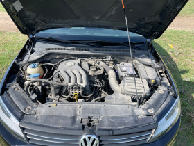VW Jetta Газ/Бензин, Автоматик 2.0i 115к.с. , снимка 10 - Автомобили и джипове - 44694710