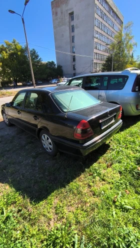 Mercedes-Benz C 250 TD 150 к.с. автоматик, климатик., снимка 5