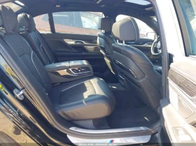 BMW 750 4.4L V-8 DI, DOHC, VVT, TURBO, 523HP All Wheel | Mobile.bg    15