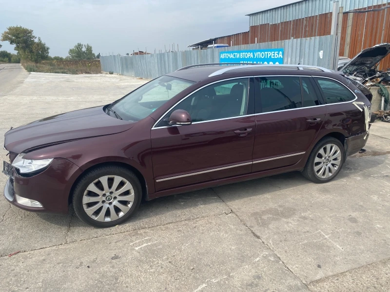 Skoda Superb 1.8 TSI, снимка 4 - Автомобили и джипове - 37819922