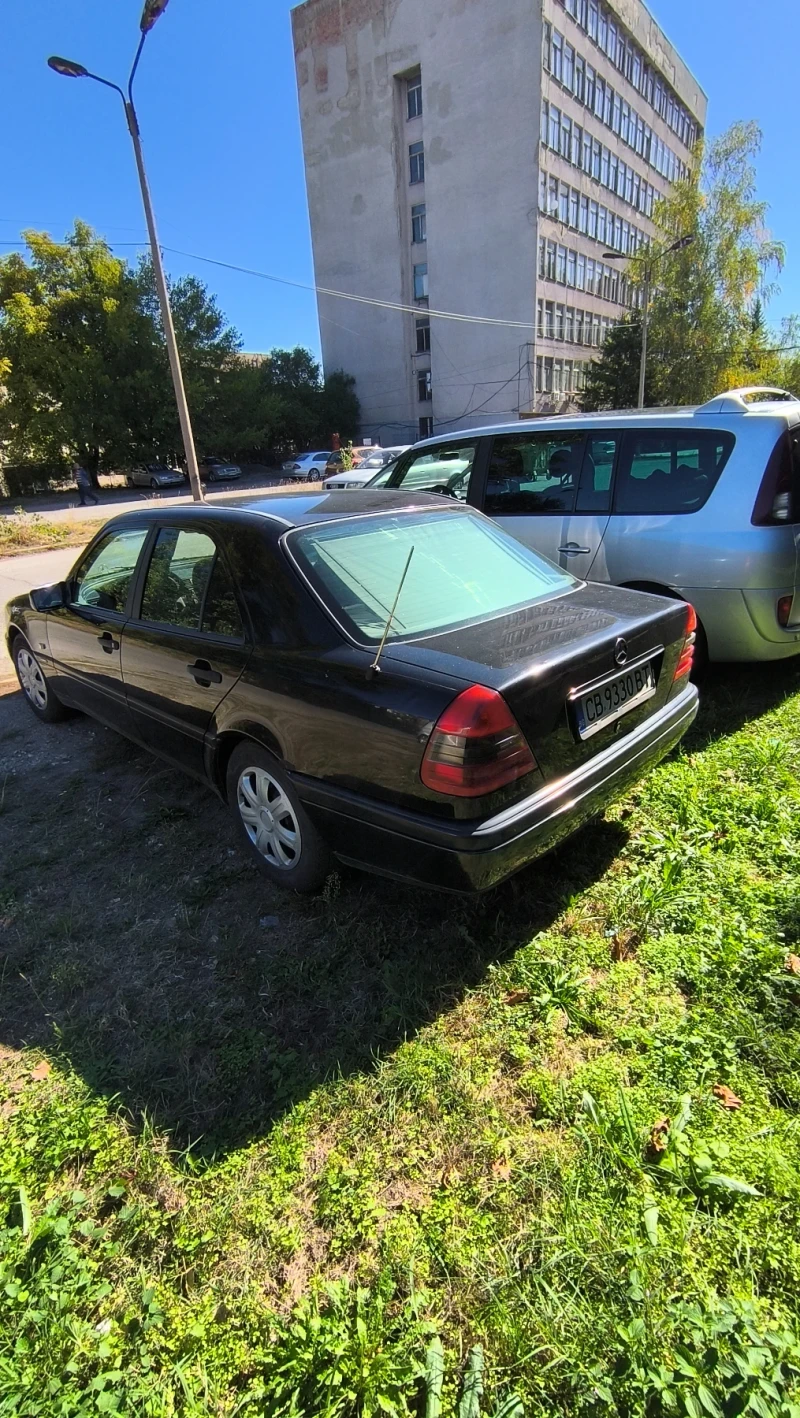 Mercedes-Benz C 250 TD 150 к.с. автоматик, климатик., снимка 5 - Автомобили и джипове - 47427324