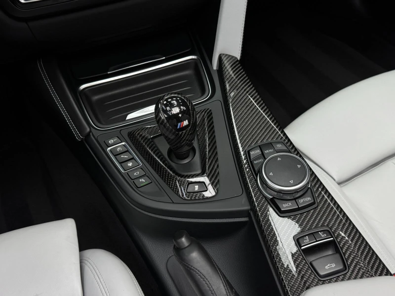 BMW M4 Cabrio* Carbon-Ceramic* H&K* Surround View, снимка 11 - Автомобили и джипове - 51031104