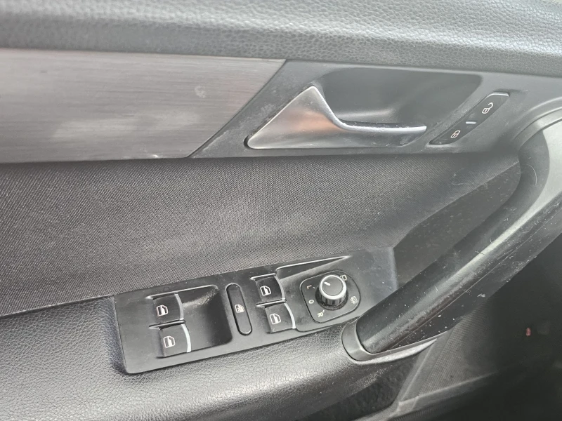 VW Passat, снимка 15 - Автомобили и джипове - 52054389