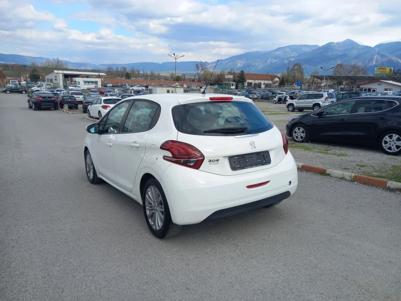 Peugeot 208 1.6 HDI, снимка 3 - Автомобили и джипове - 52550873