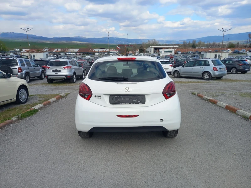Peugeot 208 1.6 HDI, снимка 5 - Автомобили и джипове - 52550873