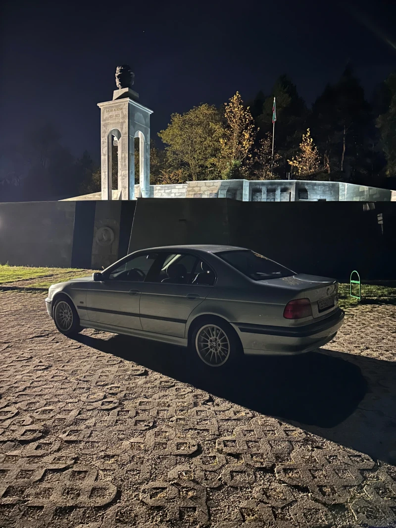 BMW 523 i, снимка 7 - Автомобили и джипове - 52620056