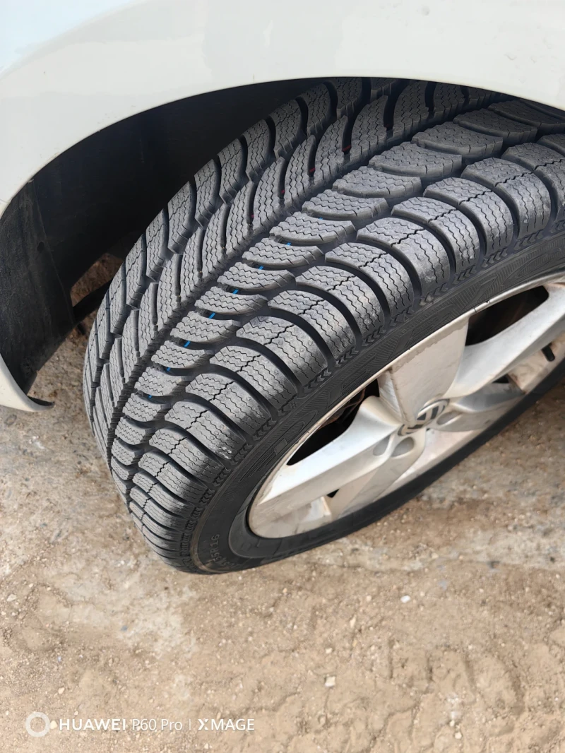 VW Jetta 2.0 143, снимка 2 - Автомобили и джипове - 52672224