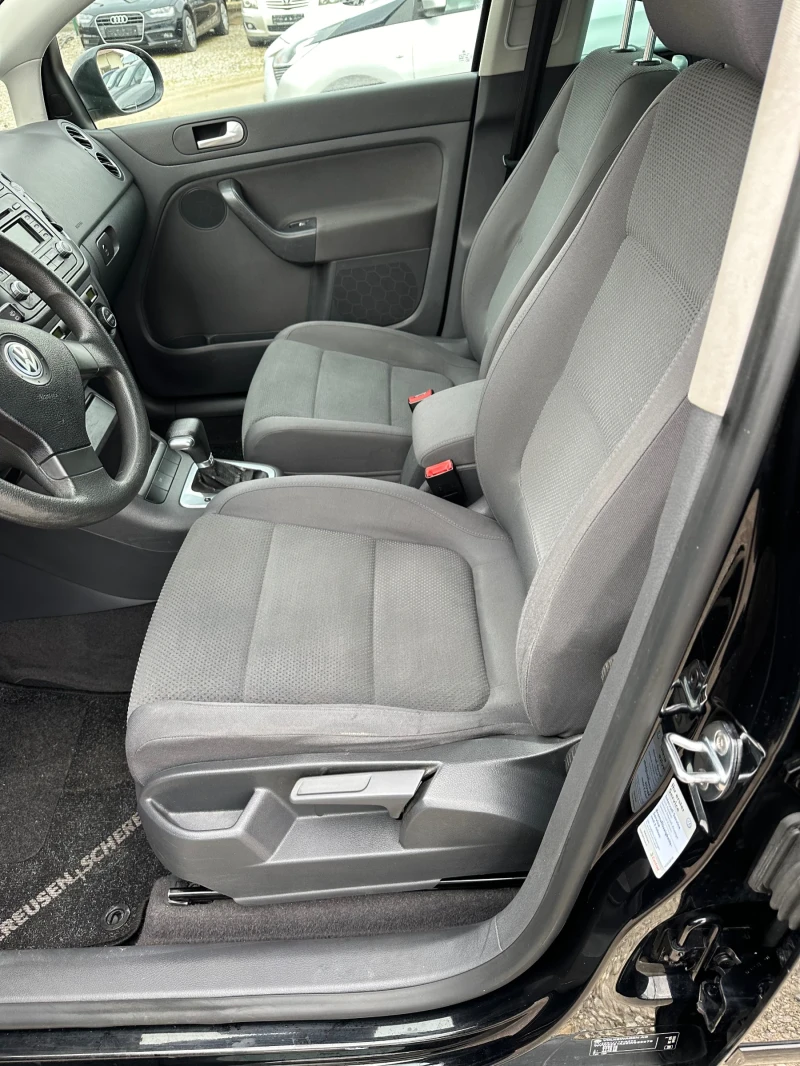 VW Golf Plus 1.9 TDI АВТОМАТИК, снимка 8 - Автомобили и джипове - 53125710