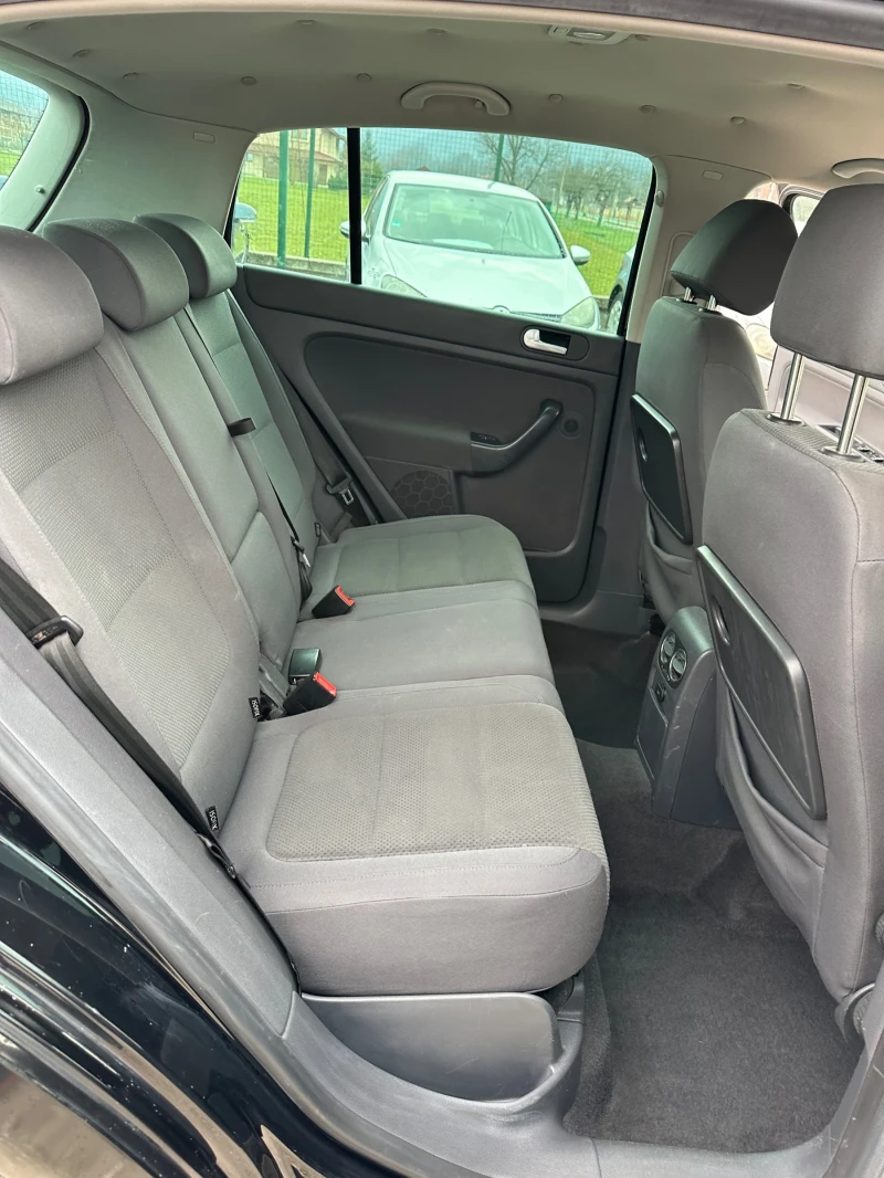 VW Golf Plus 1.9 TDI АВТОМАТИК, снимка 13 - Автомобили и джипове - 53125710