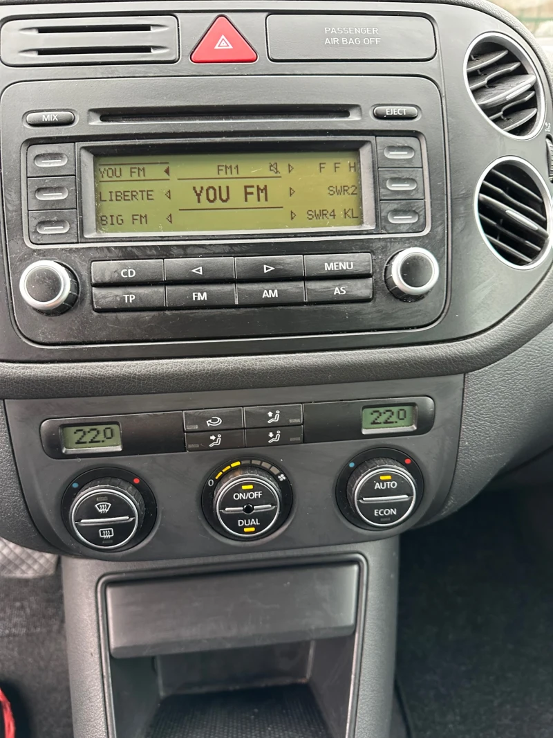 VW Golf Plus 1.9 TDI АВТОМАТИК, снимка 10 - Автомобили и джипове - 53125710