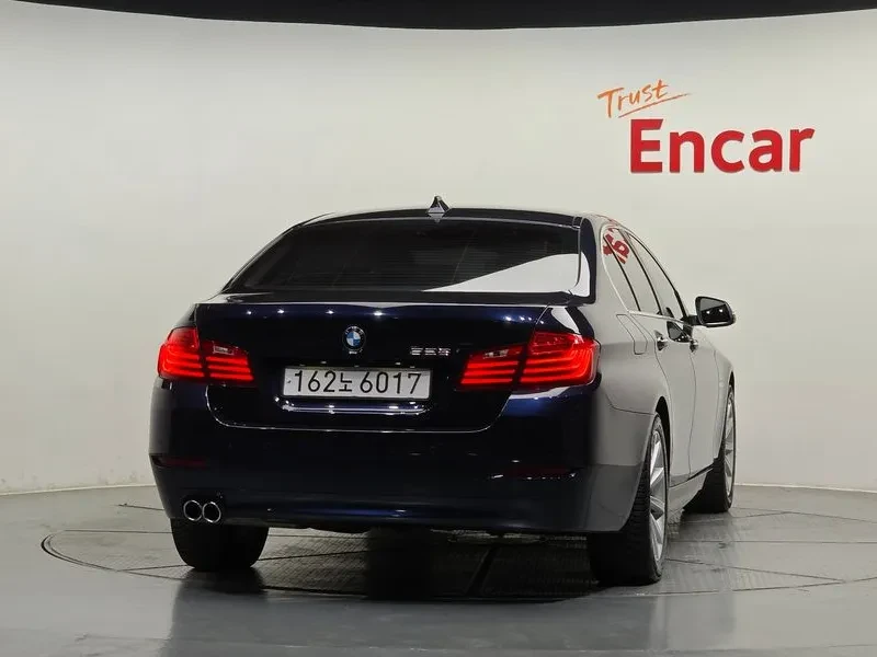 BMW 528 i, снимка 4 - Автомобили и джипове - 54591307
