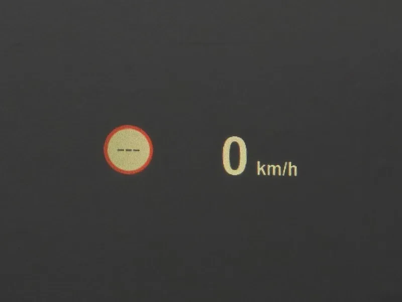 BMW 528 i, снимка 13 - Автомобили и джипове - 54591307