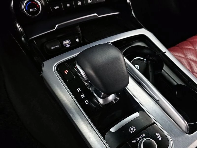 Kia Stinger 3.3 GT Masters Turbo Package| 365к.с.| ВКЛ.ТЕХНОТЕ, снимка 9 - Автомобили и джипове - 55430378