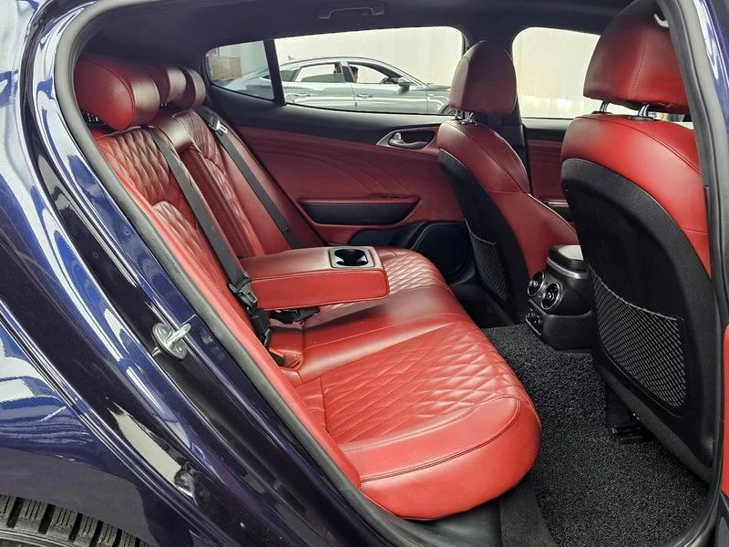 Kia Stinger 3.3 GT Masters Turbo Package| 365к.с.| ВКЛ.ТЕХНОТЕ, снимка 12 - Автомобили и джипове - 55430378