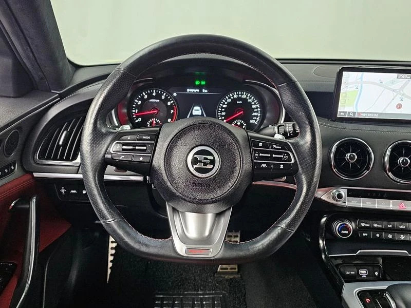 Kia Stinger 3.3 GT Masters Turbo Package| 365к.с.| ВКЛ.ТЕХНОТЕ, снимка 13 - Автомобили и джипове - 55430378