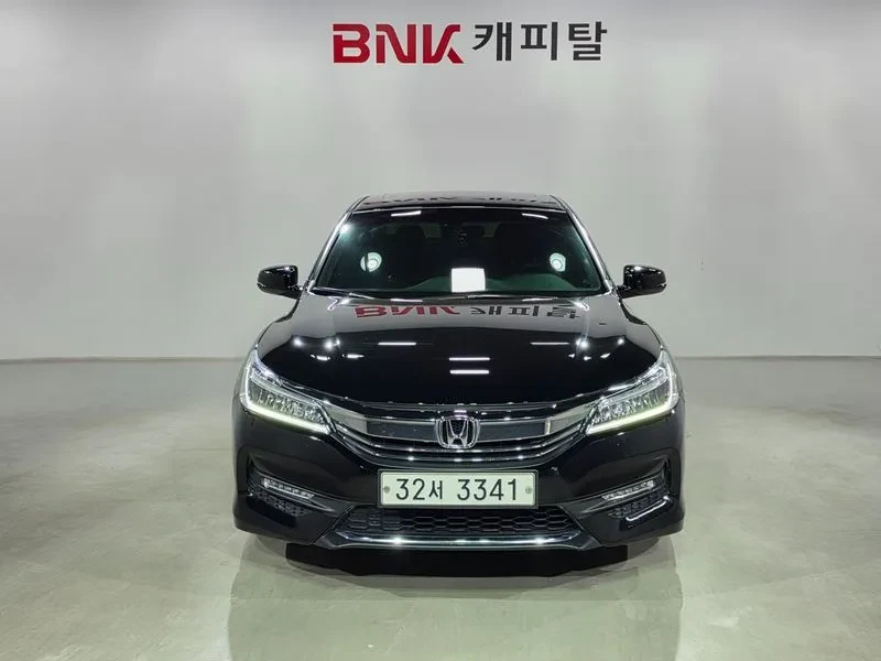 Honda Accord 2.4 9Th Generation, снимка 4 - Автомобили и джипове - 55841465