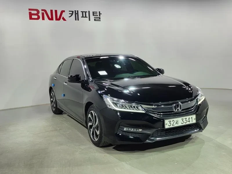 Honda Accord 2.4 9Th Generation, снимка 6 - Автомобили и джипове - 55841465