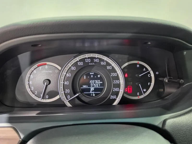 Honda Accord 2.4 9Th Generation, снимка 14 - Автомобили и джипове - 55841465