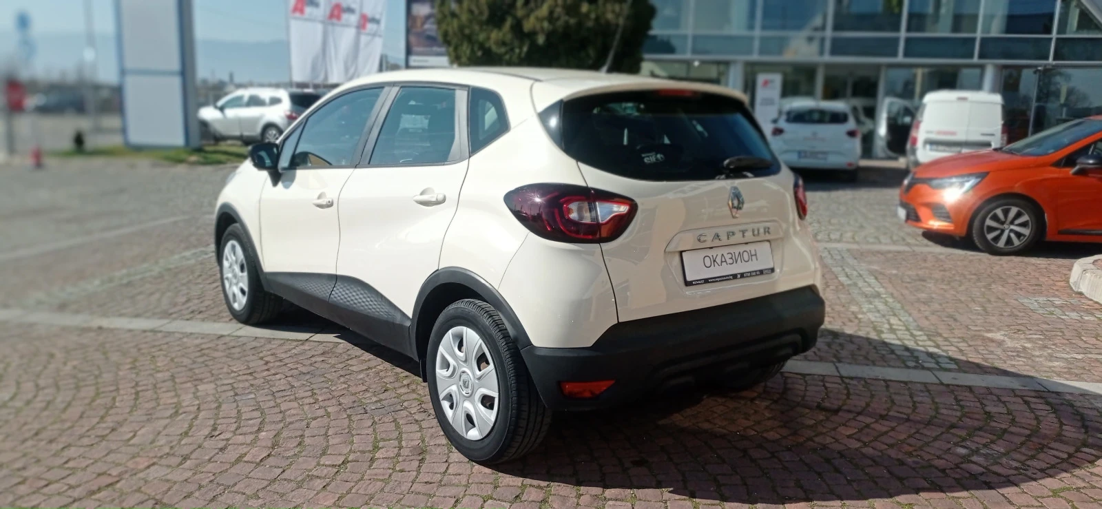 Renault Captur TCe 90 к.с. Stop&Start BVM5 - изображение 6