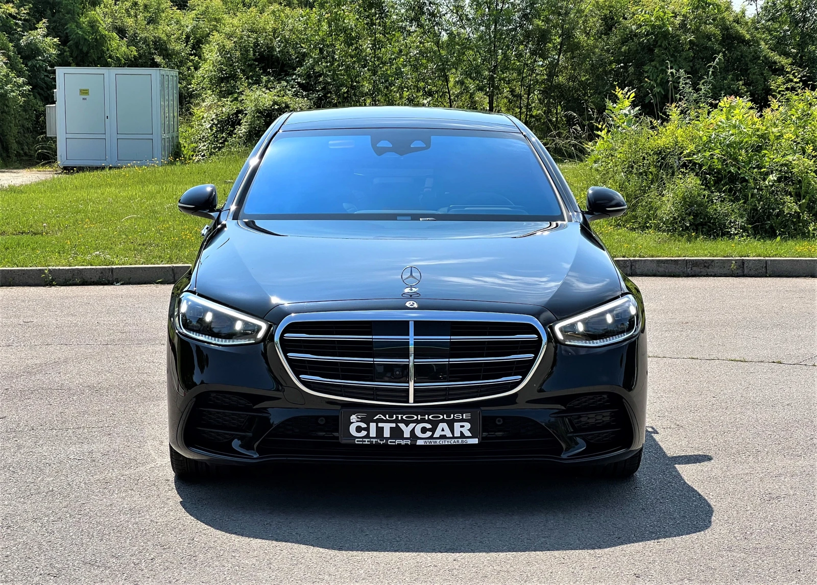 Mercedes-Benz S 580 e/4-MATIC/PLUG-IN/LONG/AMG/DESIGNO/EXCLUSIV/TV/360 - изображение 2