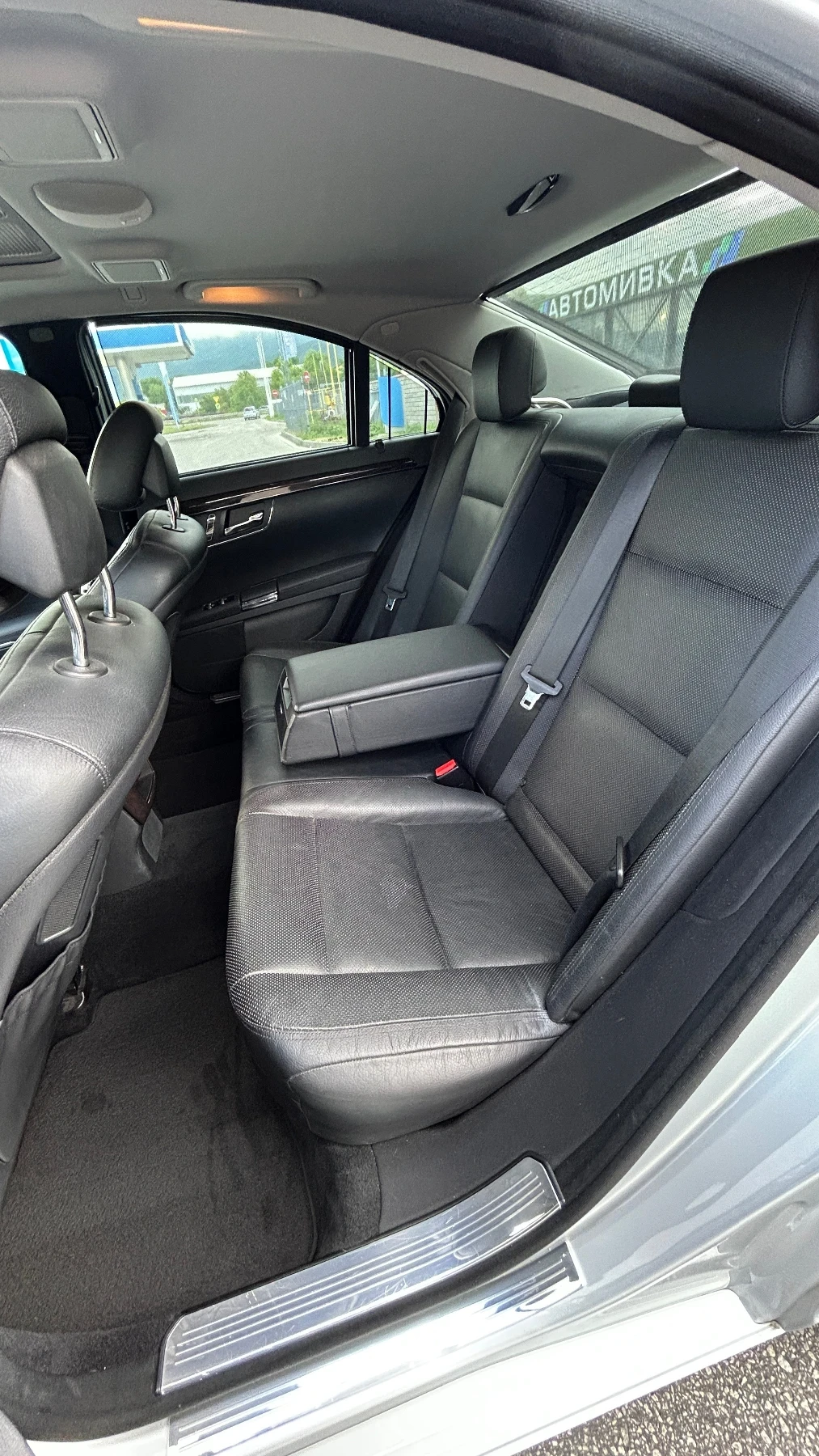 Mercedes-Benz S 350 Bluetec от първи собственик - изображение 10