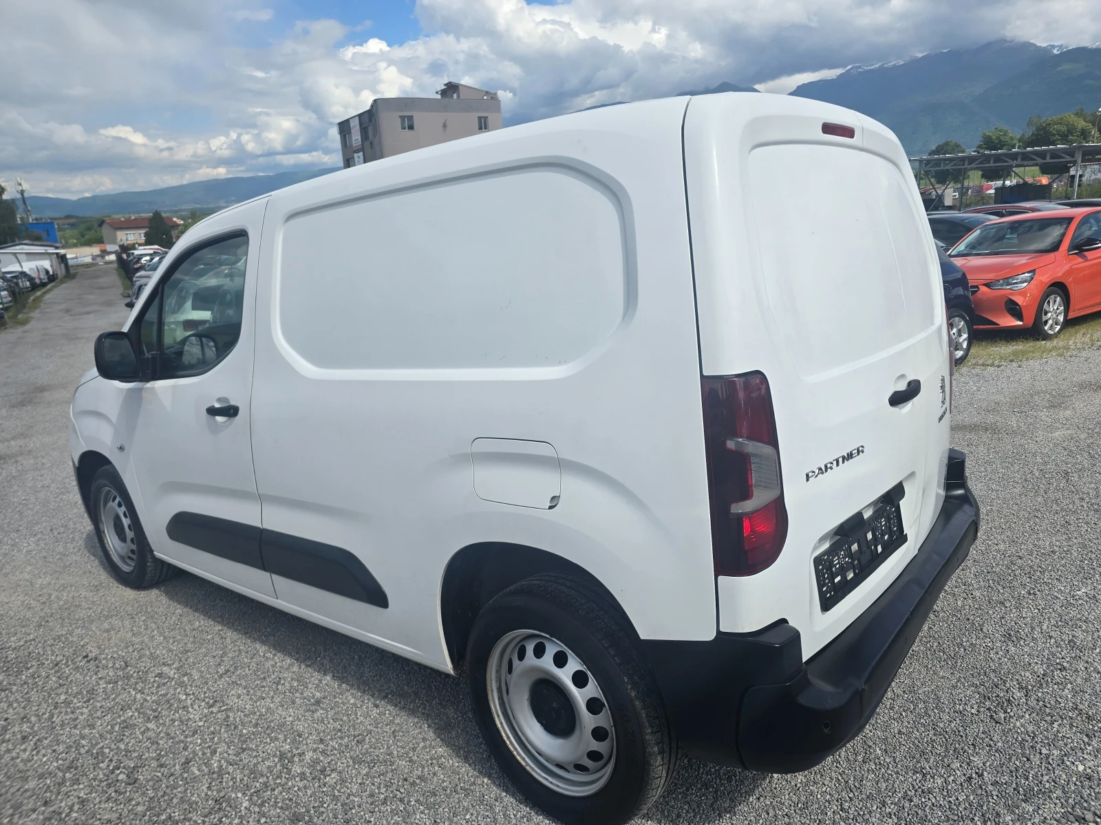 Peugeot Partner 1.6 HDI-LED-NAVI-EURO-6 - изображение 7