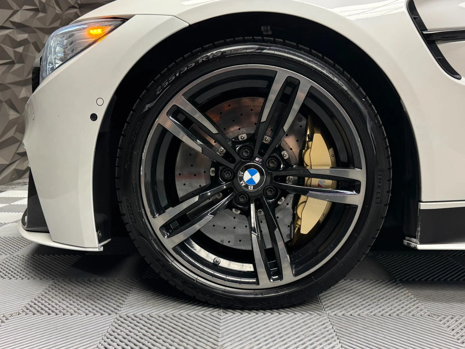 BMW M4 Cabrio* Carbon-Ceramic* H&K* Surround View | Mobile.bg   15