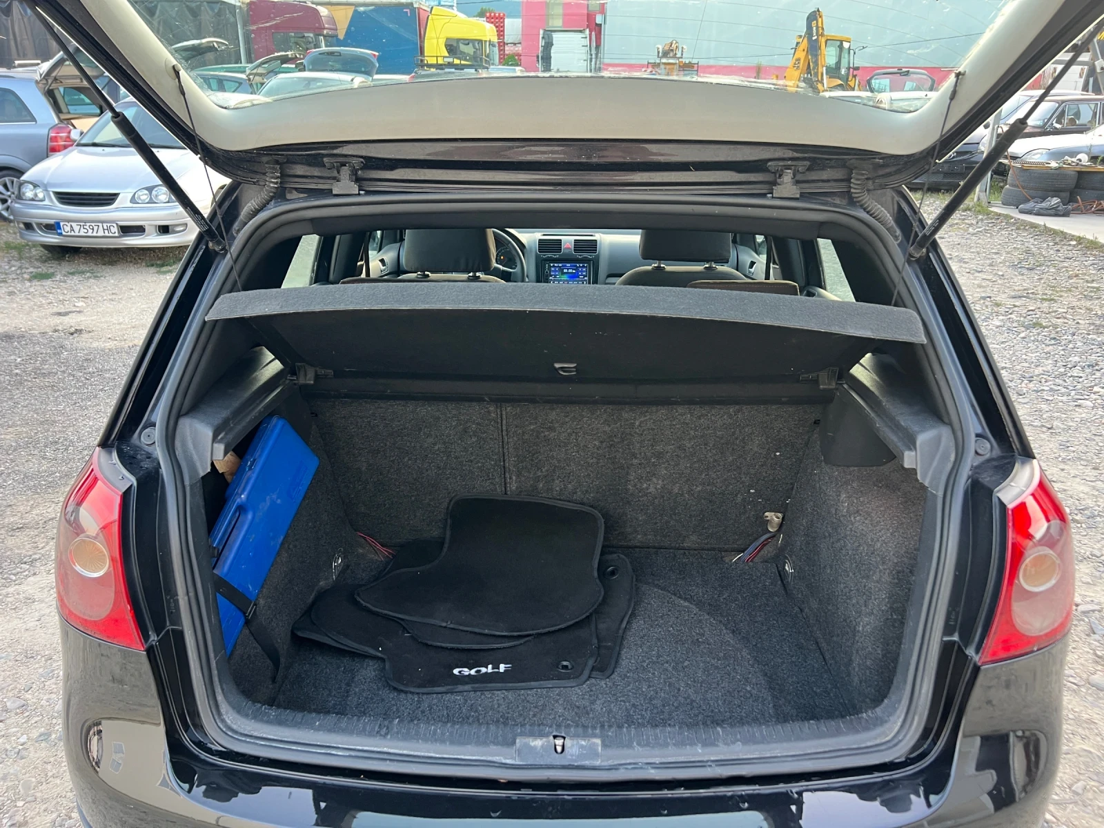 VW Golf 5 Пълен пакет GOAL 1.9TDI-105к.с/ Парктроник - изображение 9
