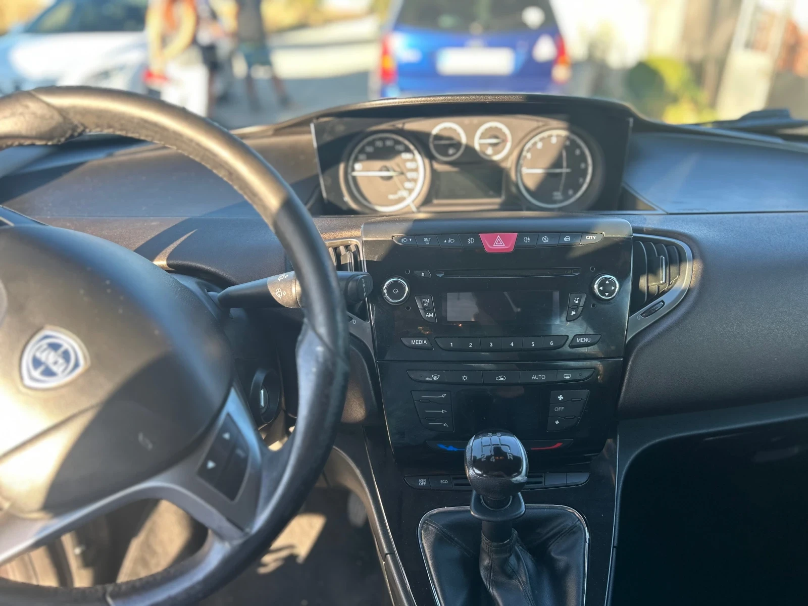 Lancia Ypsilon 0, 9i - изображение 6