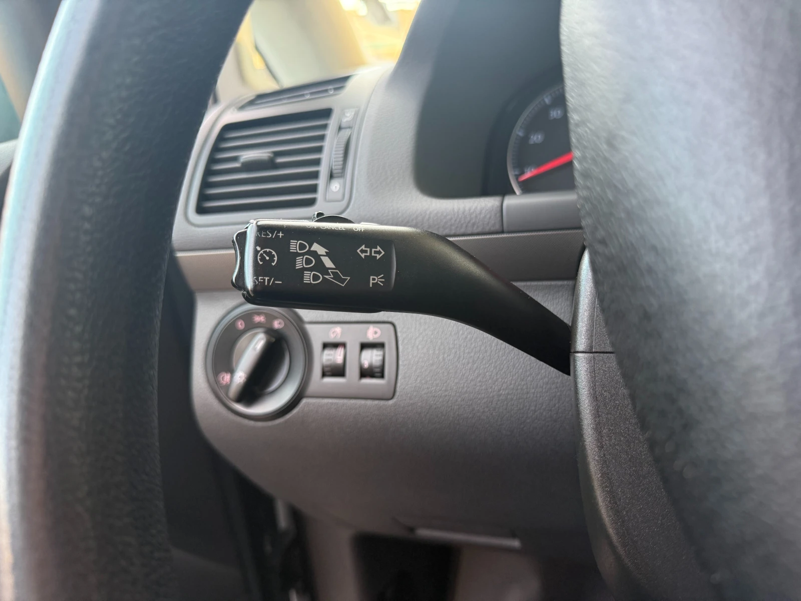 VW Touran 6  /1.4i 140.. Facelift | Mobile.bg   15