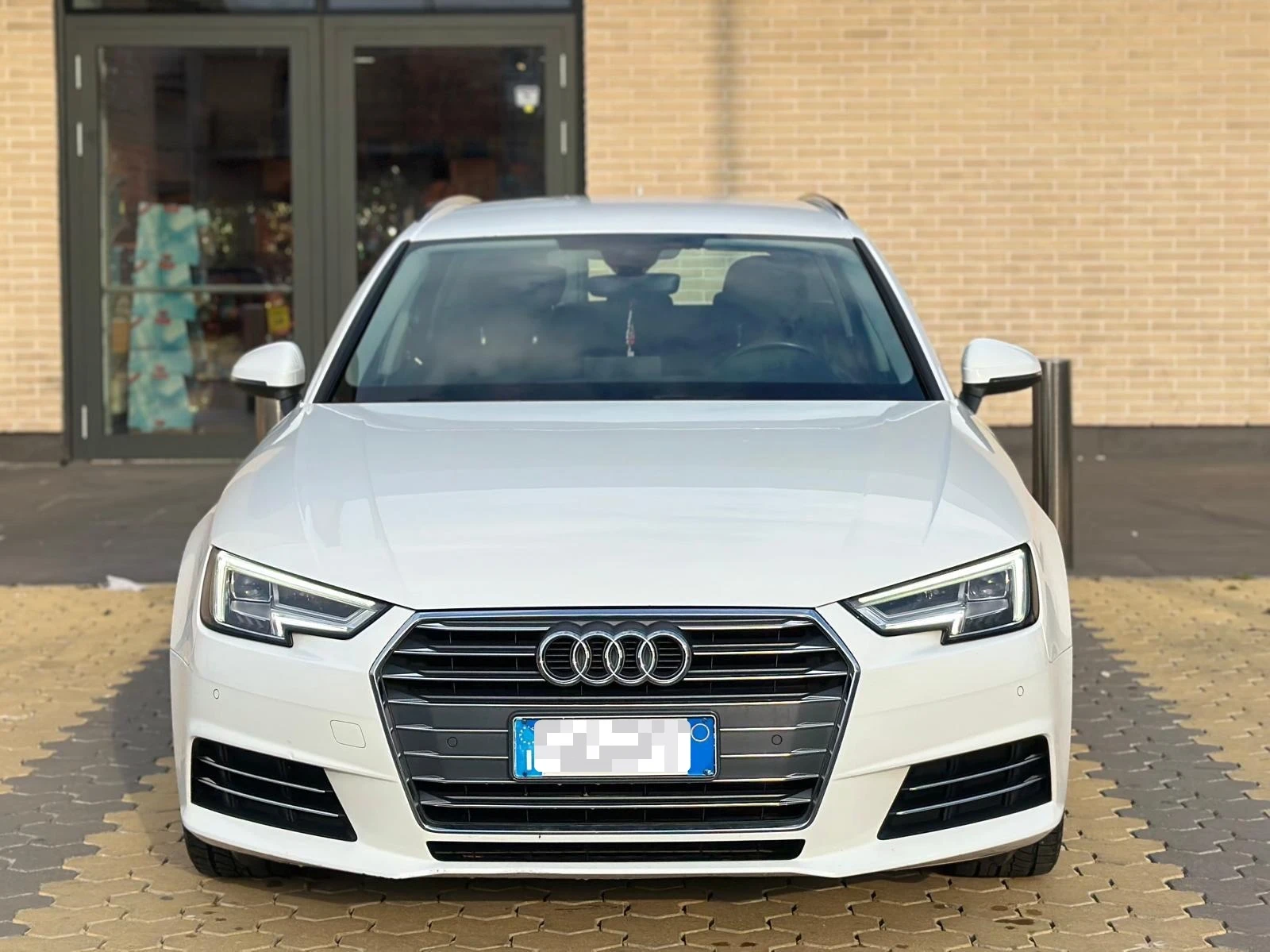 Audi A4 Avant 2.0 TDI S tronic S line edition | Auto.bg — изображение 1