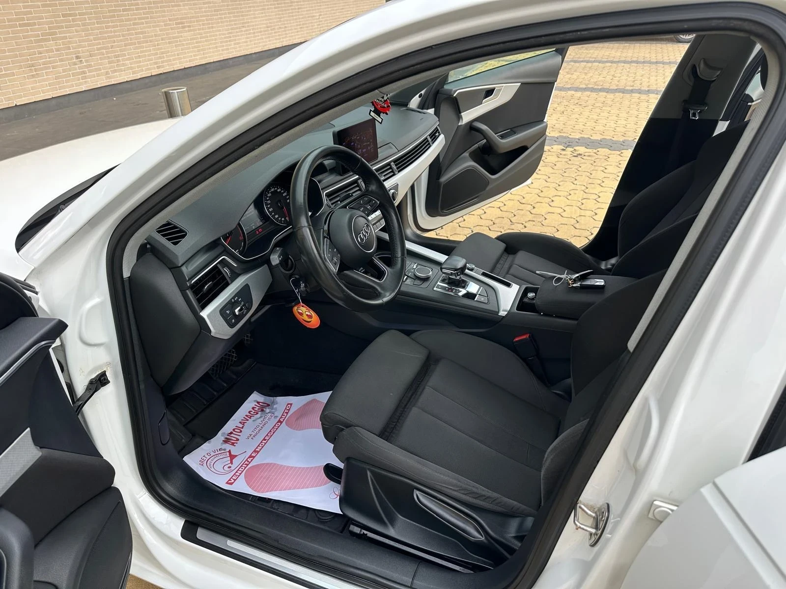 Audi A4 Avant 2.0 TDI S tronic S line edition, снимка 13 - Автомобили и джипове - 53957918