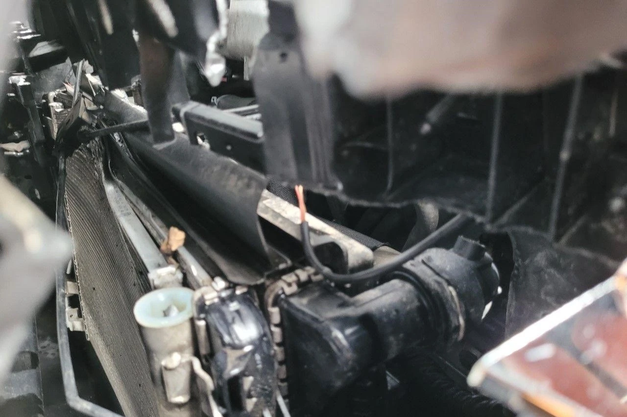 VW Caddy 2.0 TDI, 6 �������� | Mobile.bg � ����������� 10