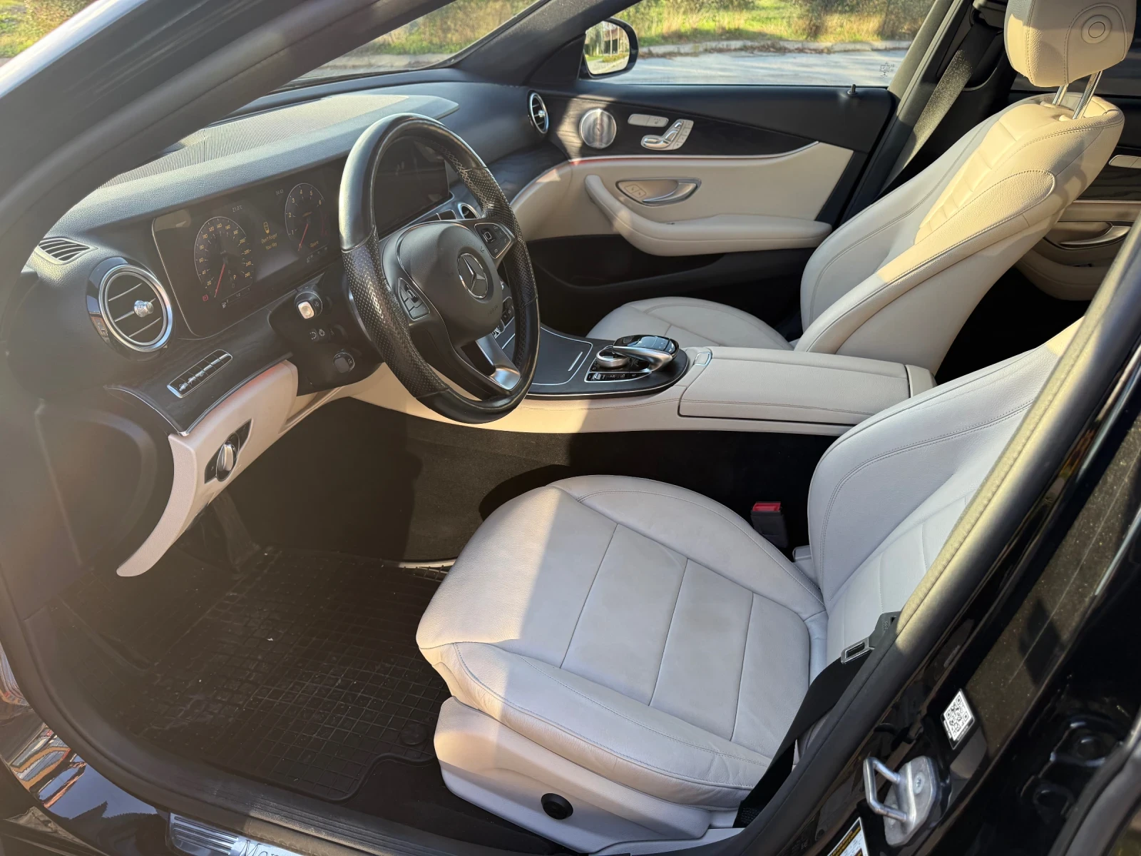 Mercedes-Benz E 400 AMG 4matic Full, снимка 6 - Автомобили и джипове - 54115588