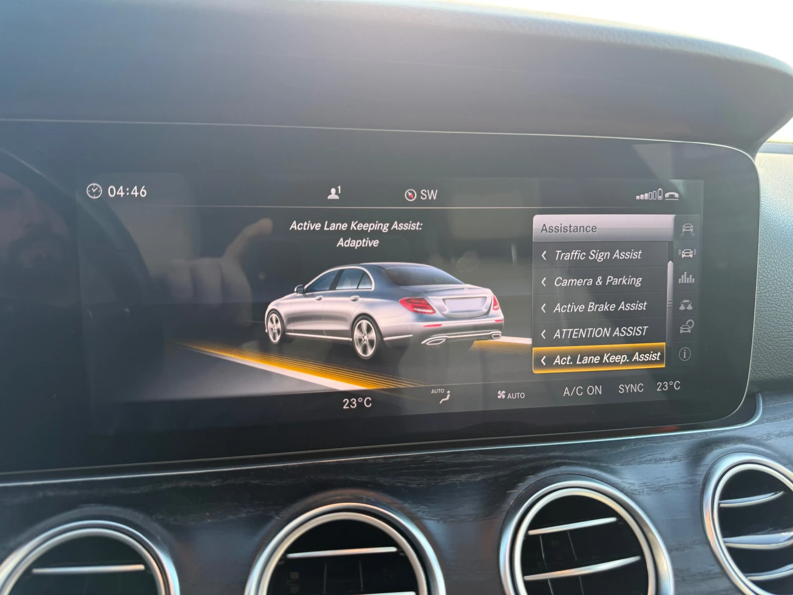 Mercedes-Benz E 400 AMG 4matic Full, снимка 11 - Автомобили и джипове - 54115588