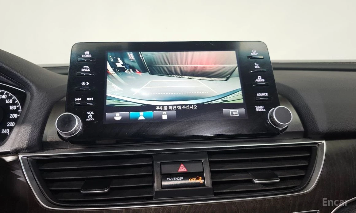 Honda Accord * 1.5T* ПОДГРЕВ* KEYLESS* ШИБИДАХ* КАМЕРИ* , снимка 10 - Автомобили и джипове - 54195285