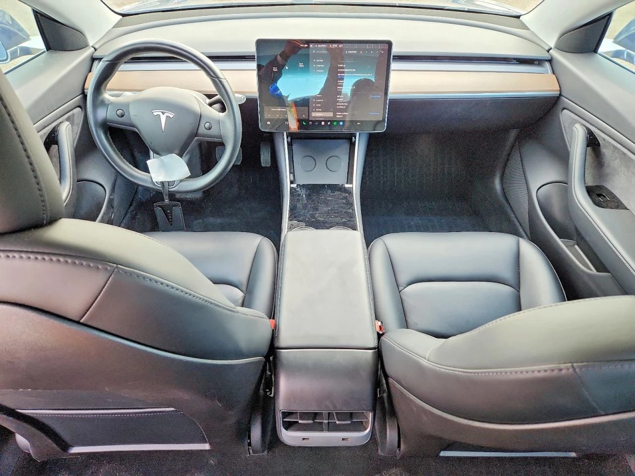 Tesla Model 3, снимка 8 - Автомобили и джипове - 54419039