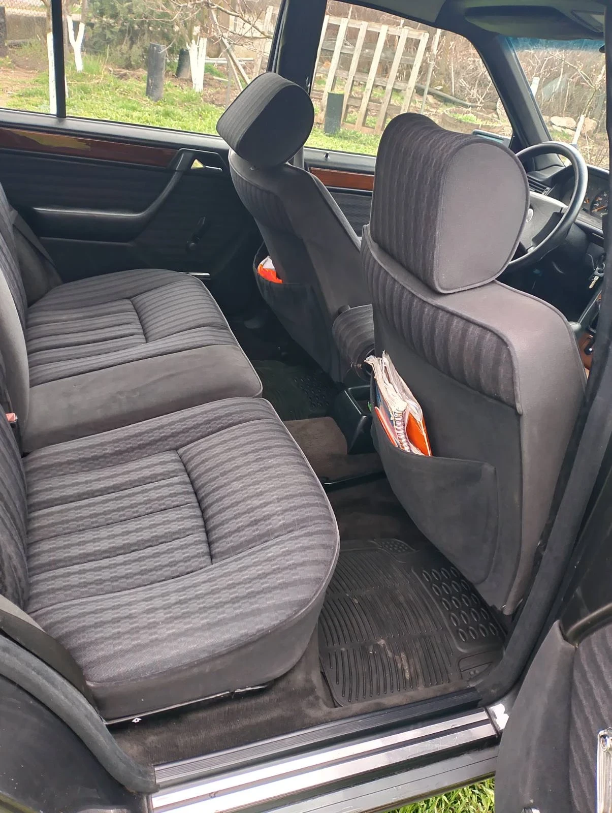 Mercedes-Benz 124, снимка 6 - Автомобили и джипове - 54444413