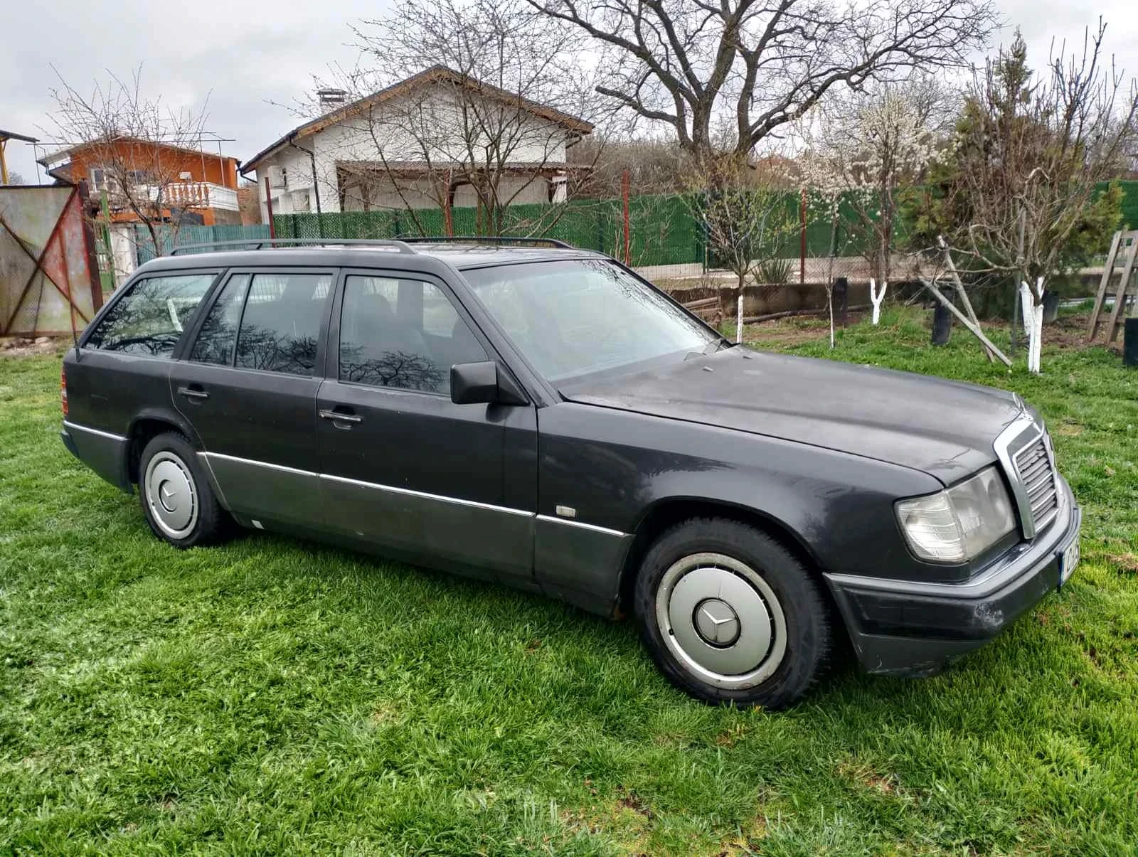 Mercedes-Benz 124, снимка 8 - Автомобили и джипове - 54444413