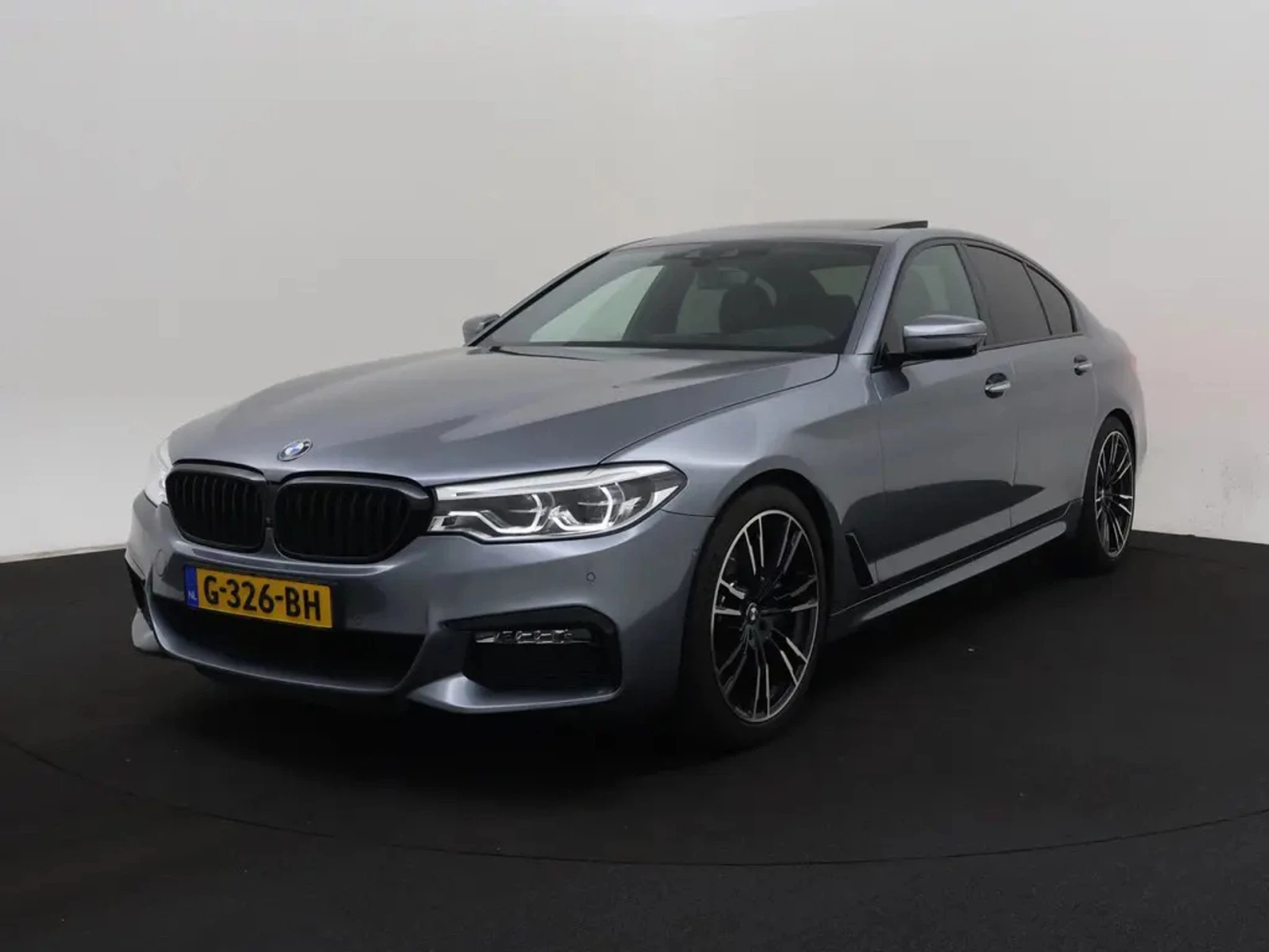BMW 530 High Executive, снимка 2 - Автомобили и джипове - 54509833