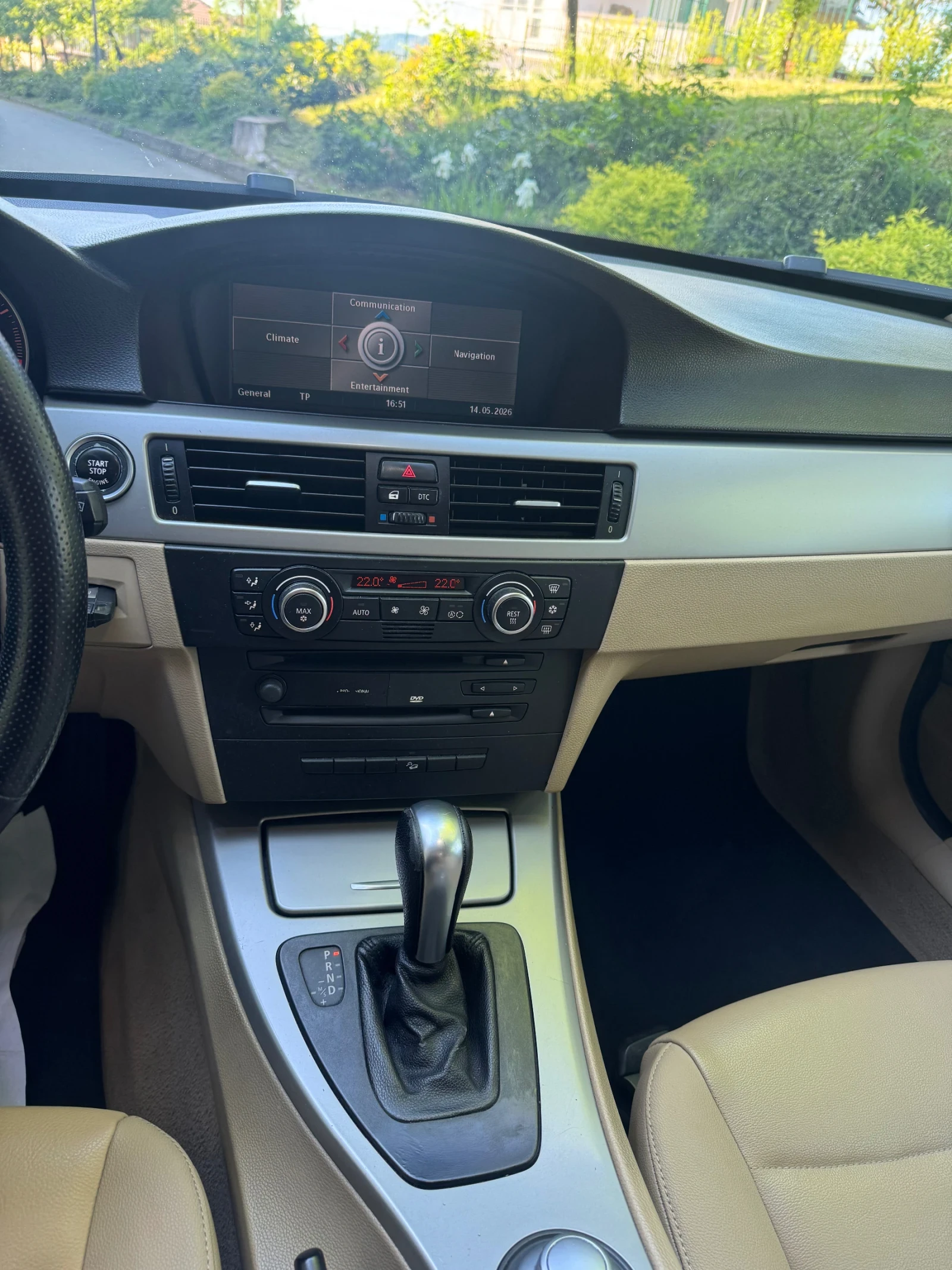 BMW 320, снимка 10 - Автомобили и джипове - 54548188
