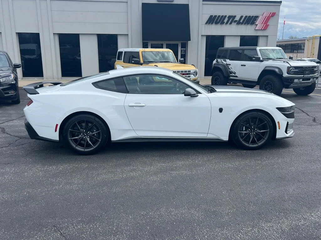 Ford Mustang  Dark Horse Fastback RWD, снимка 4 - Автомобили и джипове - 54569182