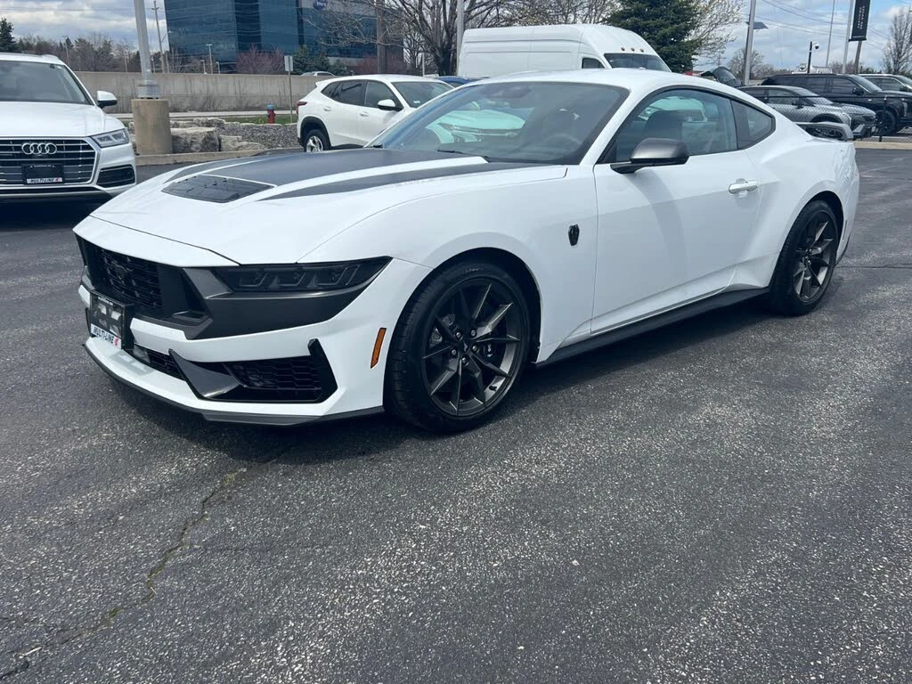Ford Mustang  Dark Horse Fastback RWD