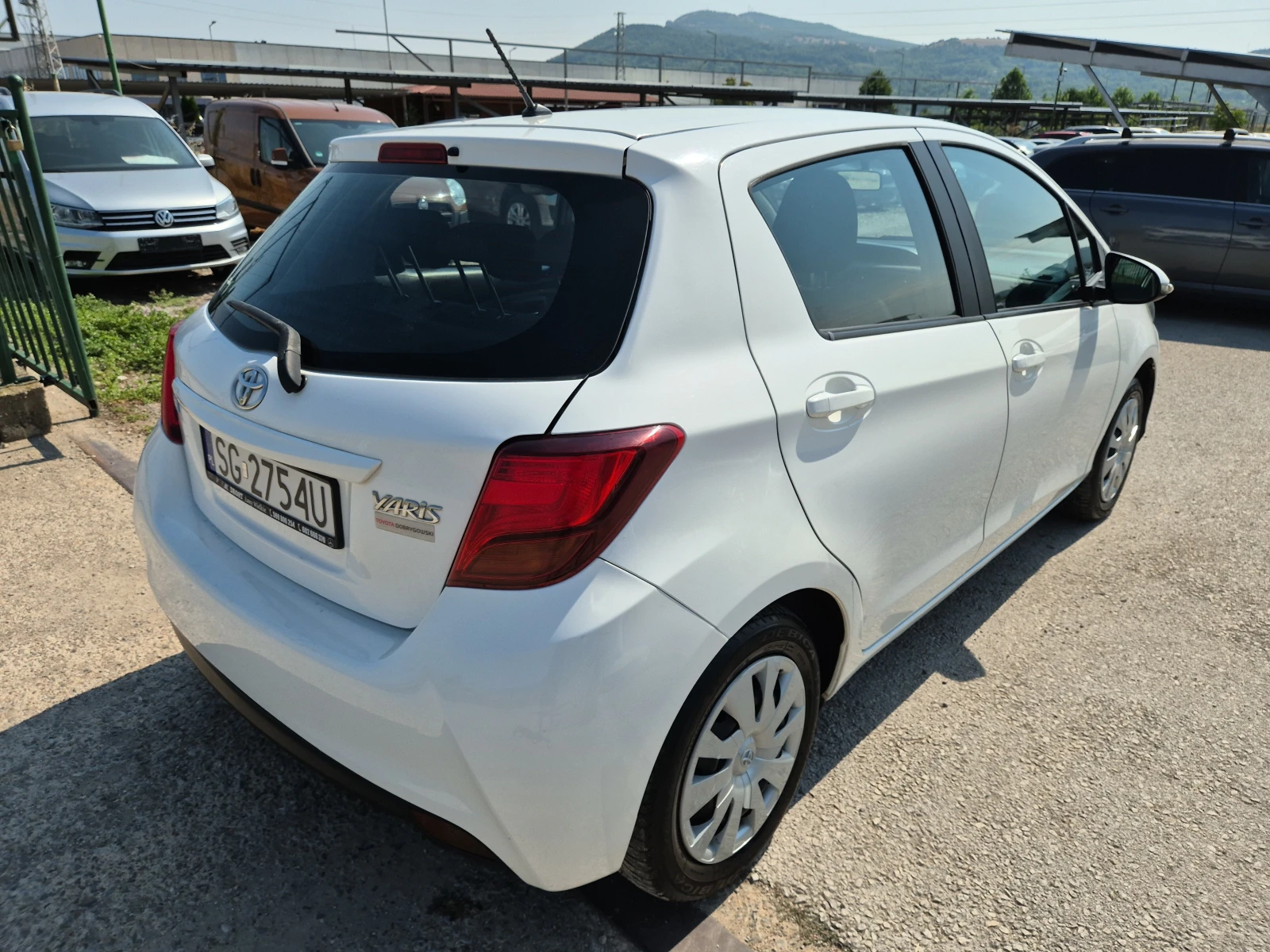 Toyota Yaris 1.3 ��� �������� 6�� | Mobile.bg � ����������� 4