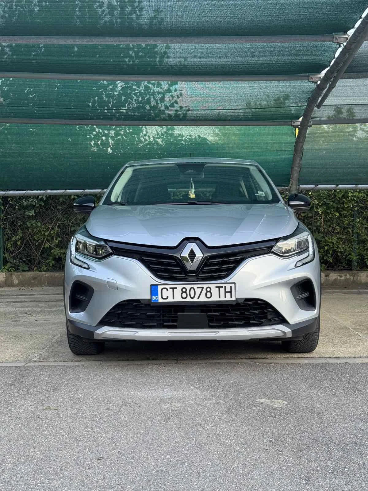 Renault Captur 1.6 / E-Tech / Hybrid, снимка 2 - Автомобили и джипове - 55425917