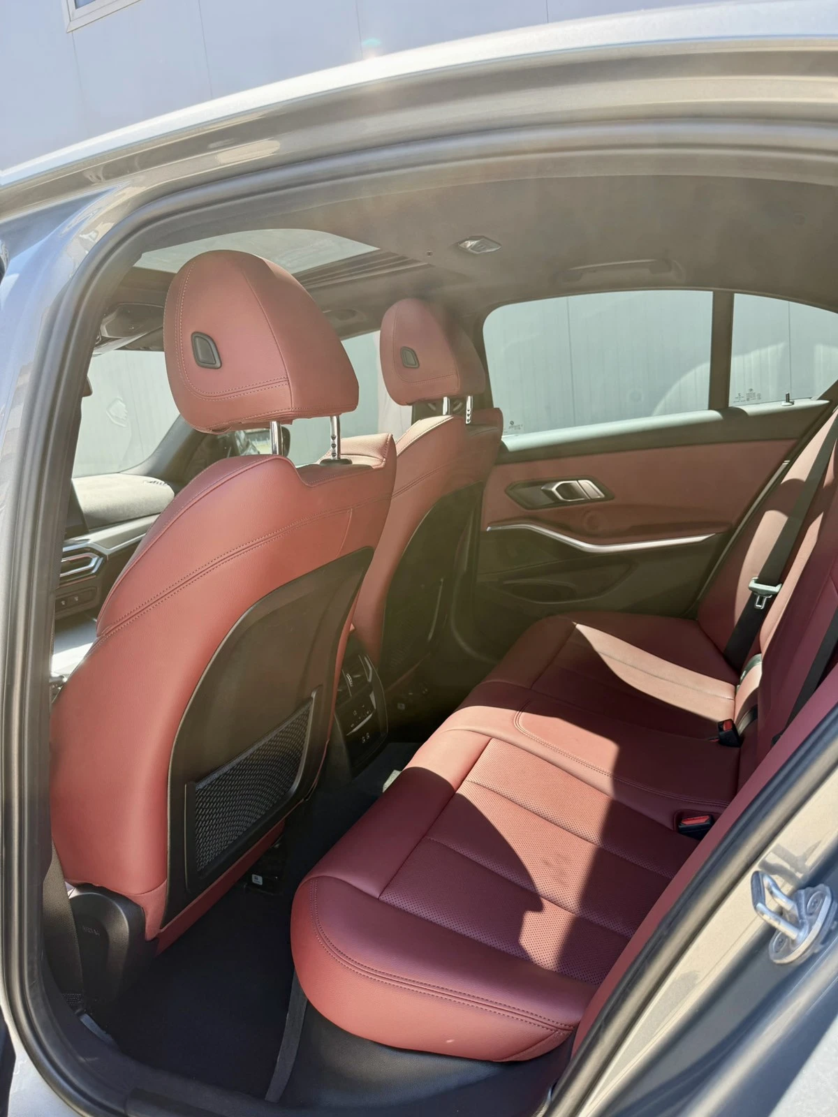 BMW 330 xDrive M Package, снимка 10 - Автомобили и джипове - 55529680